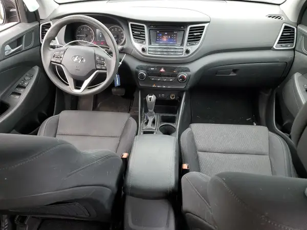 KM8J23A48HU291624 2017 HYUNDAI TUCSON - Image 8