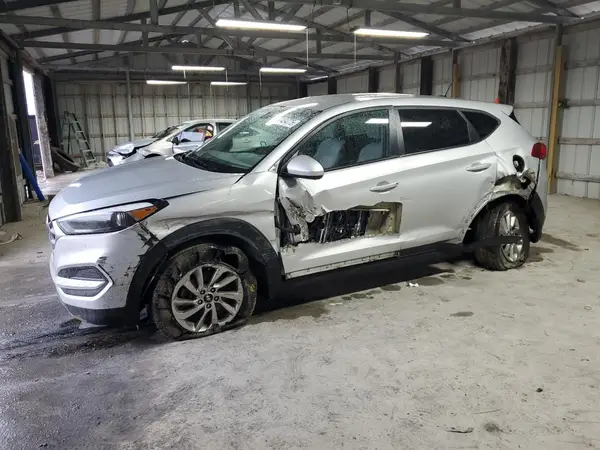 KM8J23A48HU303321 2017 HYUNDAI TUCSON - Image 1