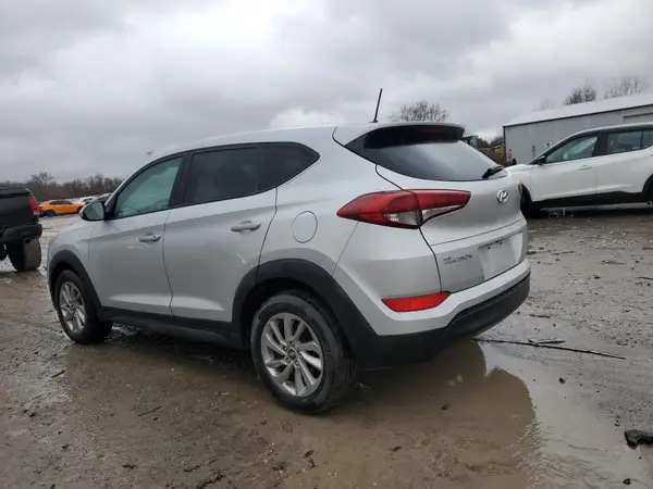 KM8J23A48HU313735 2017 HYUNDAI TUCSON - Image 2