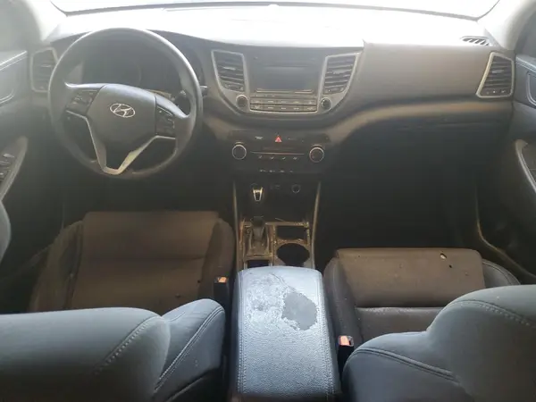KM8J23A48HU330406 2017 HYUNDAI TUCSON - Image 8