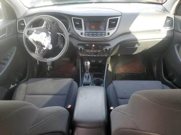 KM8J23A48HU331278 2017 HYUNDAI TUCSON - Image 8