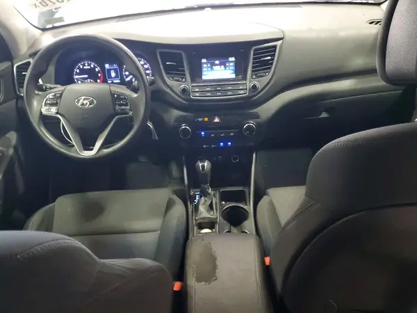 KM8J23A48HU381050 2017 HYUNDAI TUCSON - Image 8