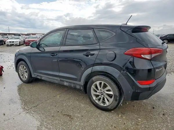 KM8J23A48HU383655 2017 HYUNDAI TUCSON - Image 2
