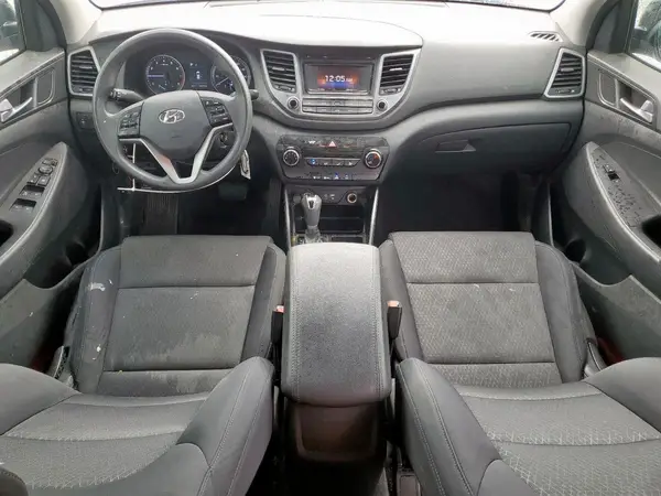 KM8J23A48HU383655 2017 HYUNDAI TUCSON - Image 8