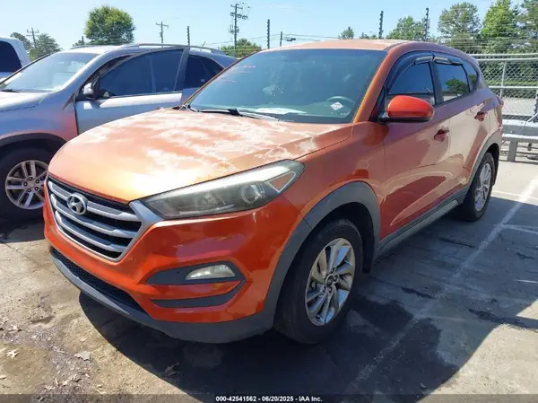 KM8J23A48HU417299 2017 HYUNDAI TUCSON - Image 2