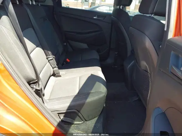 KM8J23A48HU417299 2017 HYUNDAI TUCSON - Image 8