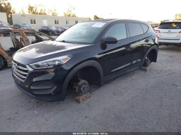 KM8J23A48HU424009 2017 HYUNDAI TUCSON - Image 2