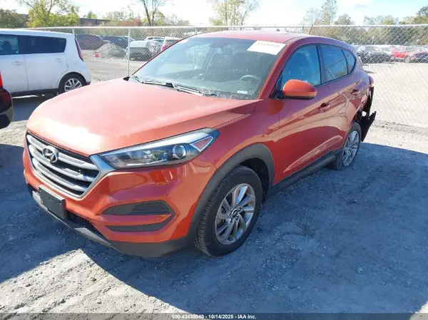 KM8J23A48HU443515 2017 HYUNDAI TUCSON - Image 2
