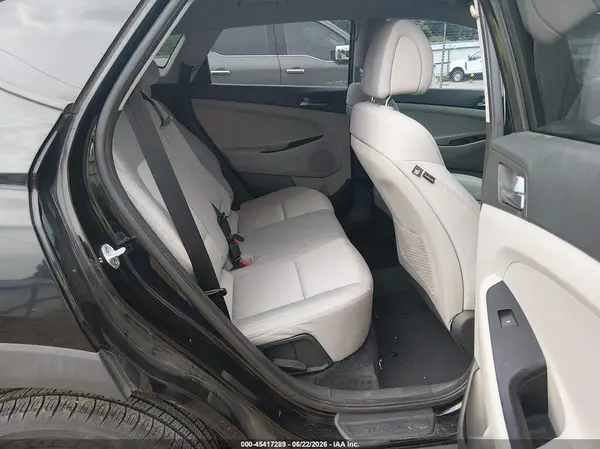 KM8J23A48HU468138 2017 HYUNDAI TUCSON - Image 8