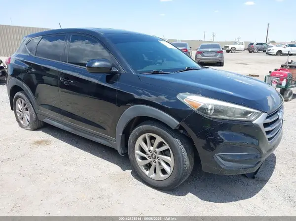 KM8J23A48HU470231 2017 HYUNDAI TUCSON - Image 1