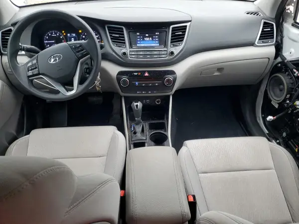 KM8J23A48HU474358 2017 HYUNDAI TUCSON - Image 8