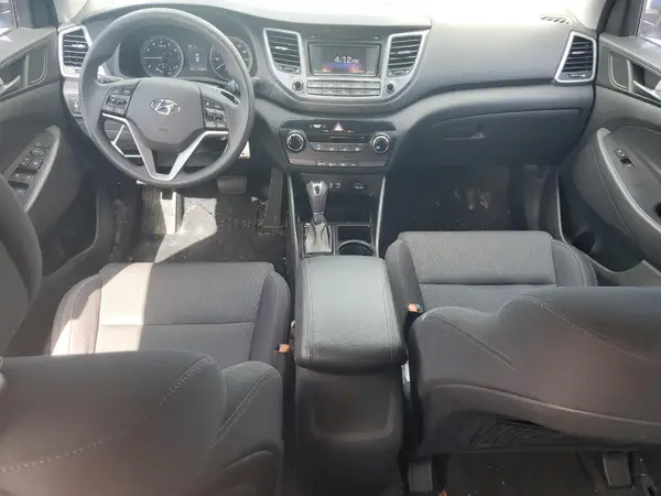 KM8J23A48HU485778 2017 HYUNDAI TUCSON - Image 8