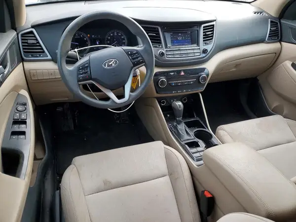 KM8J23A48HU498529 2017 HYUNDAI TUCSON - Image 8
