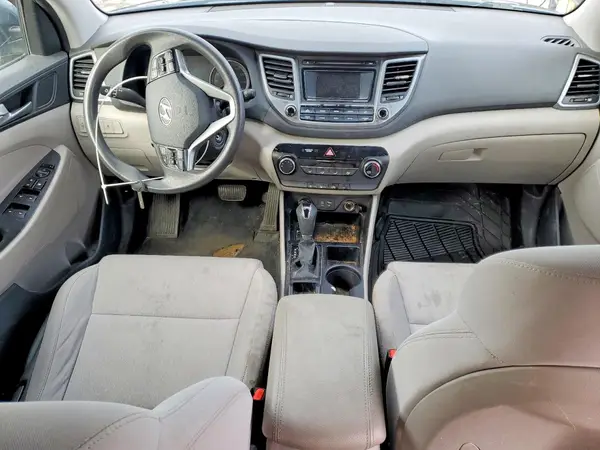 KM8J23A48HU506600 2017 HYUNDAI TUCSON - Image 8
