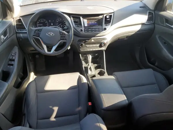 KM8J23A48HU507598 2017 HYUNDAI TUCSON - Image 8