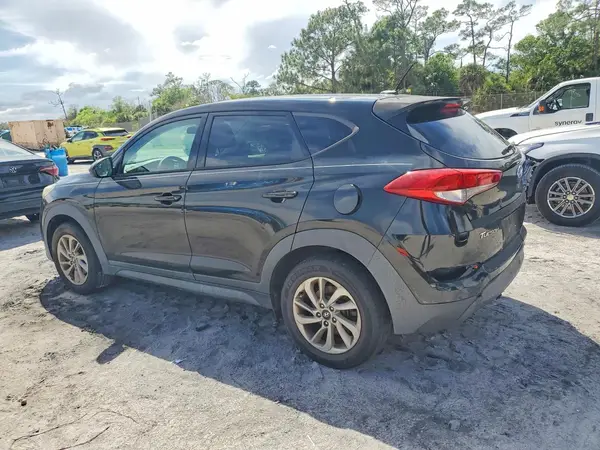 KM8J23A48HU541492 2017 HYUNDAI TUCSON - Image 2