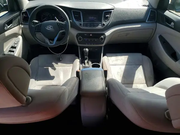 KM8J23A48HU541492 2017 HYUNDAI TUCSON - Image 8