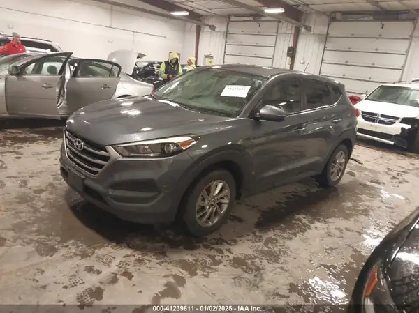 KM8J23A48HU547440 2017 HYUNDAI TUCSON - Image 2