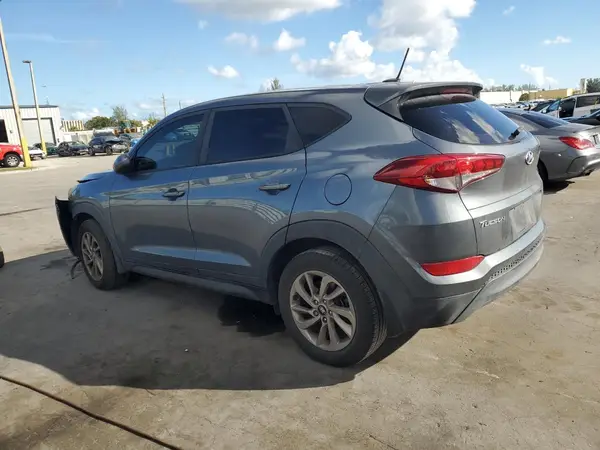 KM8J23A48HU580308 2017 HYUNDAI TUCSON - Image 2