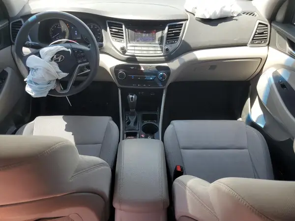 KM8J23A48HU587047 2017 HYUNDAI TUCSON - Image 8