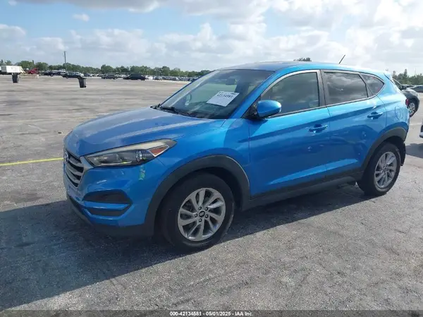 KM8J23A48JU621431 2018 HYUNDAI TUCSON - Image 2
