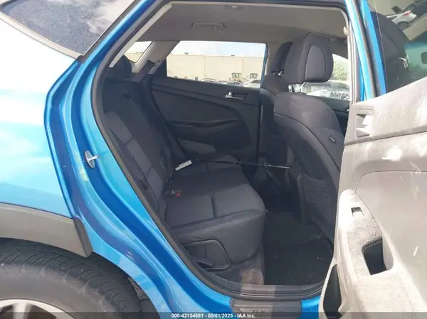 KM8J23A48JU621431 2018 HYUNDAI TUCSON - Image 8