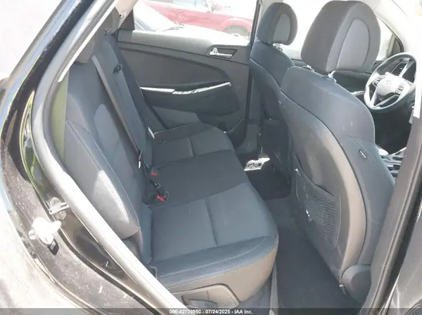 KM8J23A48JU622868 2018 HYUNDAI TUCSON - Image 8