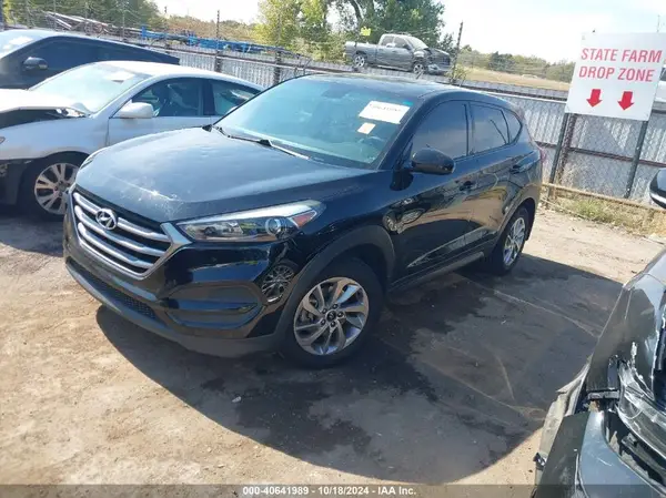 KM8J23A48JU631716 2018 HYUNDAI TUCSON - Image 2
