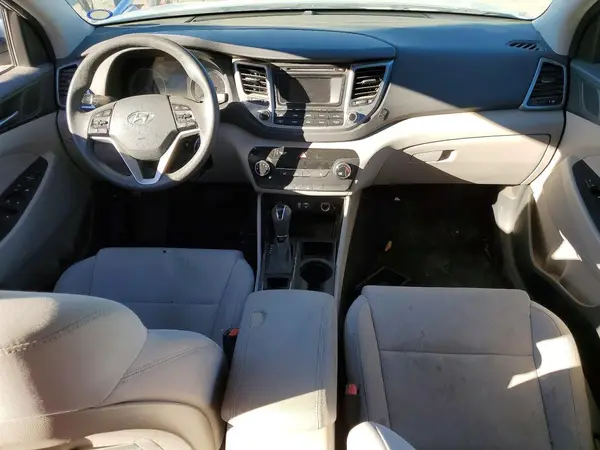KM8J23A48JU644174 2018 HYUNDAI TUCSON - Image 8