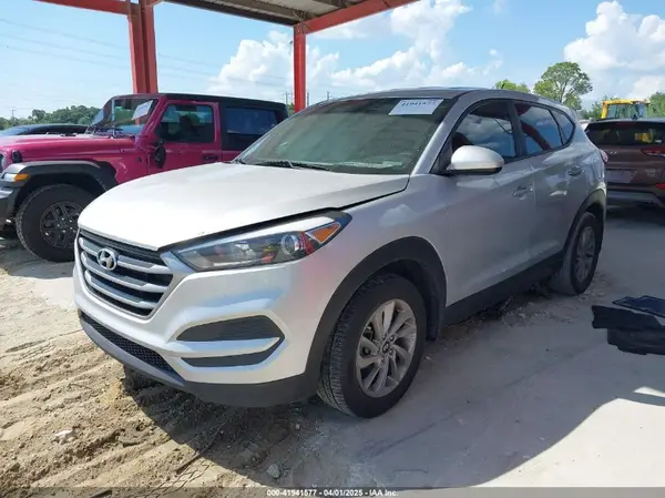 KM8J23A48JU646278 2018 HYUNDAI TUCSON - Image 2