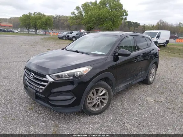 KM8J23A48JU659838 2018 HYUNDAI TUCSON - Image 2