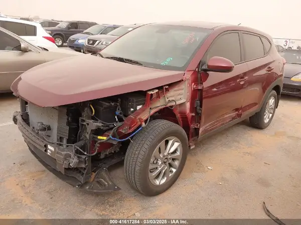 KM8J23A48JU660956 2018 HYUNDAI TUCSON - Image 2