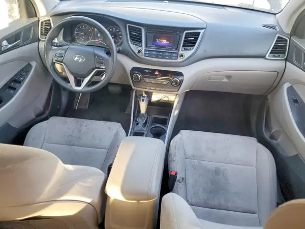 KM8J23A48JU662755 2018 HYUNDAI TUCSON - Image 8