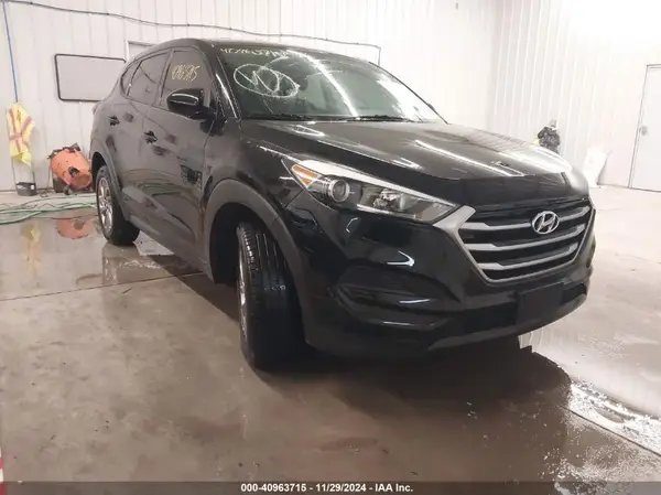 KM8J23A48JU671875 2018 HYUNDAI TUCSON - Image 1