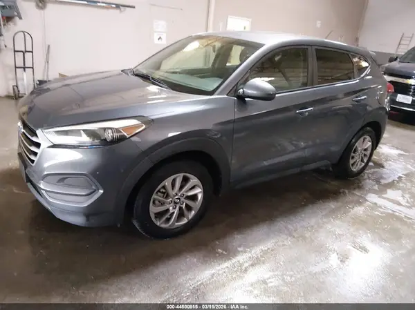KM8J23A48JU673626 2018 HYUNDAI TUCSON - Image 2
