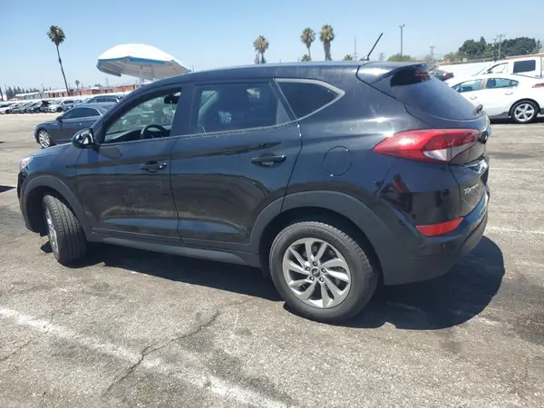 KM8J23A48JU676588 2018 HYUNDAI TUCSON - Image 2