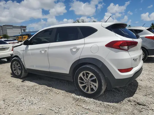KM8J23A48JU726065 2018 HYUNDAI TUCSON - Image 2