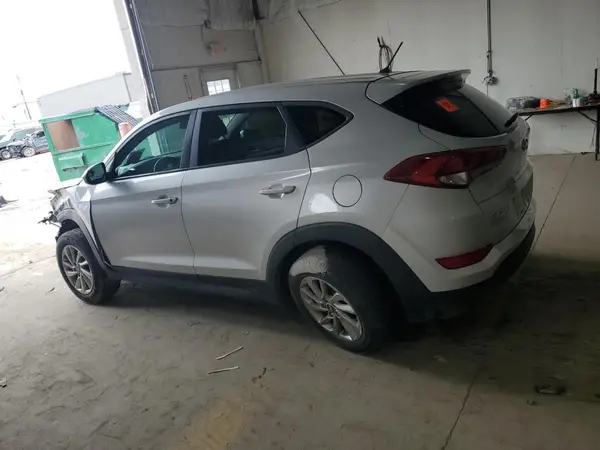 KM8J23A48JU764301 2018 HYUNDAI TUCSON - Image 2