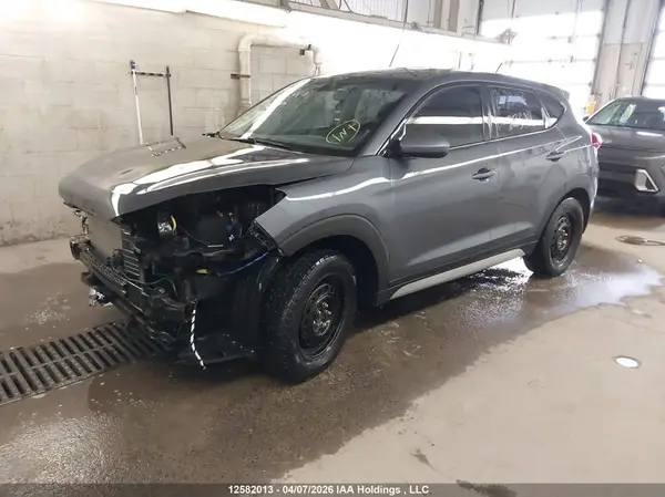 KM8J23A48JU825811 2018 HYUNDAI TUCSON - Image 2