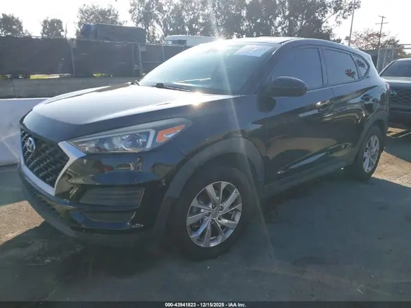 KM8J23A48KU013006 2019 HYUNDAI TUCSON - Image 2