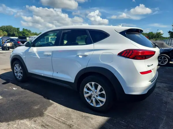 KM8J23A48KU013846 2019 HYUNDAI TUCSON - Image 2