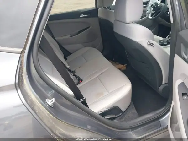 KM8J23A48KU843713 2019 HYUNDAI TUCSON - Image 8