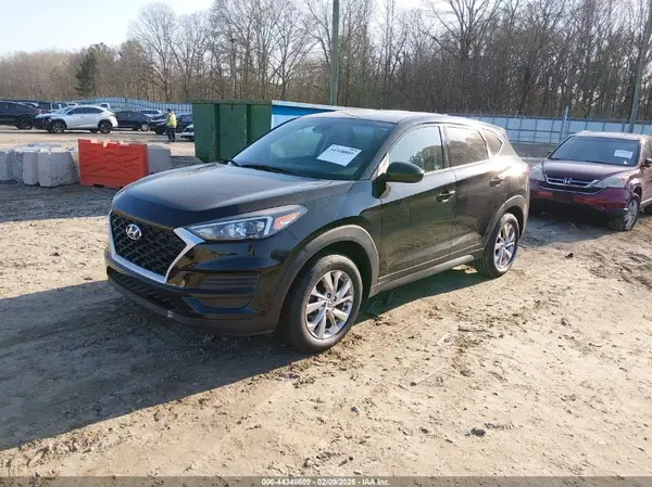 KM8J23A48KU874282 2019 HYUNDAI TUCSON - Image 2