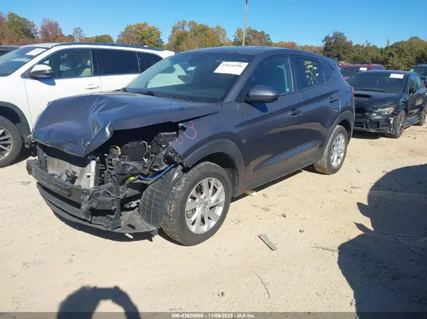 KM8J23A48KU910455 2019 HYUNDAI TUCSON - Image 2