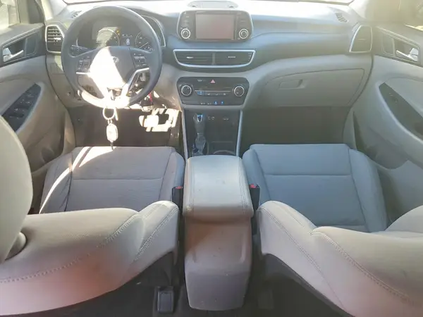 KM8J23A48KU916563 2019 HYUNDAI TUCSON - Image 8