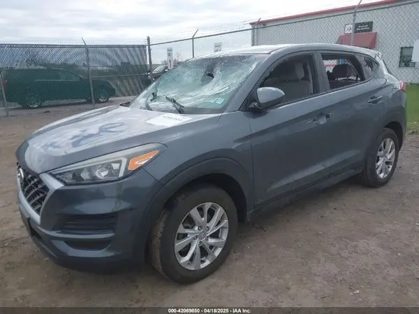 KM8J23A48KU923772 2019 HYUNDAI TUCSON - Image 2