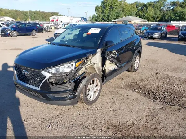 KM8J23A48KU935274 2019 HYUNDAI TUCSON - Image 2