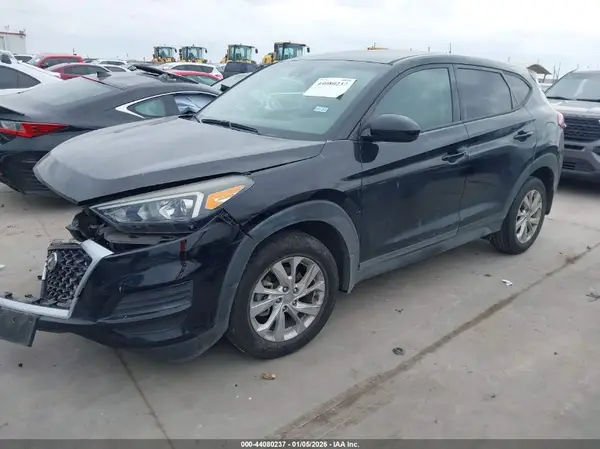 KM8J23A48KU958697 2019 HYUNDAI TUCSON - Image 2