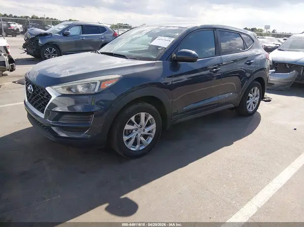 KM8J23A48KU963690 2019 HYUNDAI TUCSON - Image 2