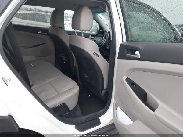 KM8J23A48LU112023 2020 HYUNDAI TUCSON - Image 8